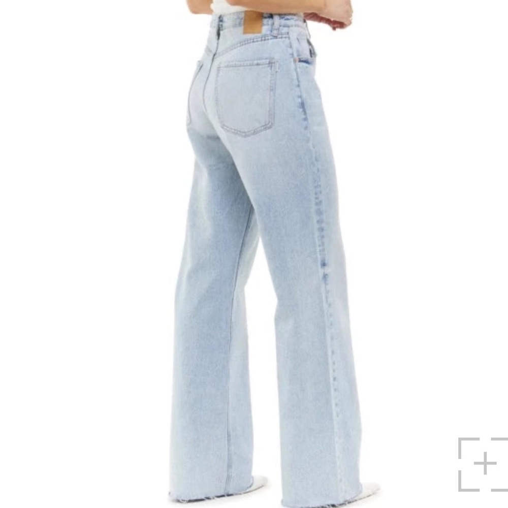 Articles Of Society Light Wash Women's Flare Jeans